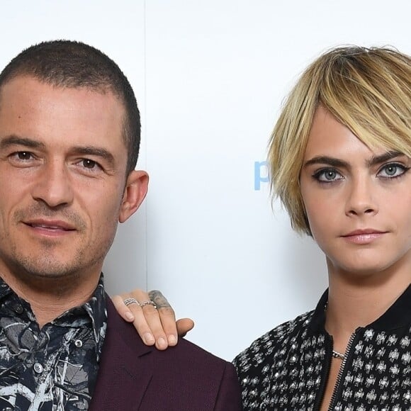 Cara Delevingne et Orlando Bloom lors du photocall de la série Amazon "Carnival Row" à Londres, Royaume Uni, le 2 octobre 2018.