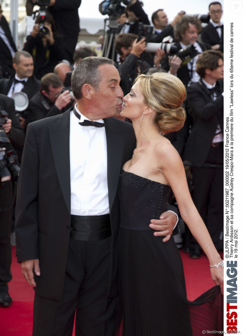 Thierry Ardisson et sa compagne Audrey Crespo-Mara a la premiere du