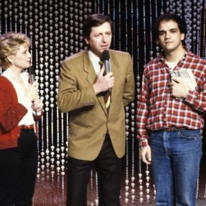 Bernard Golay et Sophie Darel animant en avril 1984 l'émission Cadence 3, avec pour invités les Inconnus Bernard Campan, Pascal Légitimus, Seymour Brussel et Didier Bourdon. Bernard Golay est mort le 30 août 2019 à 75 ans.