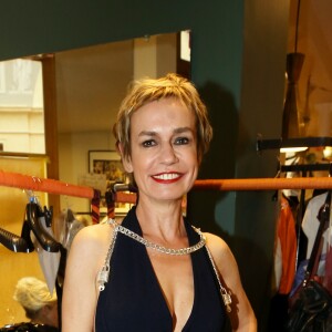 Exclusif - Sandrine Bonnaire en backstage du défilé de la styliste Nathalie Garçon pour l'association "Over fifty...et alors" à la galerie Vivienne à Paris le 17 juin 2019. © Dominique Jacovides / Bestimage