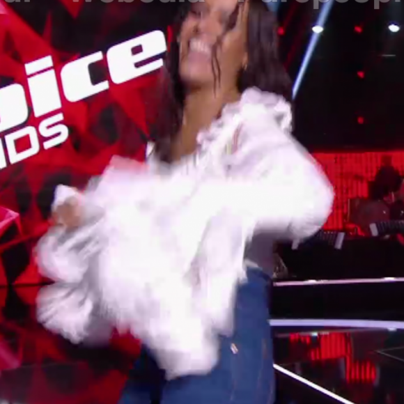 Amel Bent joue les Beyonce sur le plateau de "The Voice Kids 2019" sur TF1. Le 6 septembre 2019.