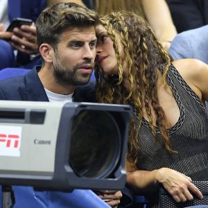 Shakira et Gerard Piqué dans les tribunes de l'US Open, à New York, le 4 septembre 2019, lors du match opposant Rafael Nadal à Diego Schwartzman. L'Espagnol s'est imposé en trois sets.