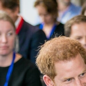 Le prince Harry, duc de Sussex, présentait le 3 septembre 2019 à Amsterdam aux Pays-Bas Travalyst, un partenariat entre des opérateurs digitaux du monde du tourisme pour développer des pratiques durables, respectueuses de l'environnement et profitables aux communautés locales.