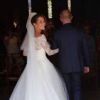 Emilie Broussouloux dévoile des photos inédites de son mariage avec Thomas Hollande célébré le 8 septembre 2018, à l'occasion du premier anniversaire.