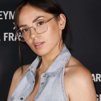 Agathe Auproux guérie du cancer : Sa cicatrice visible sur la couv' de son livre