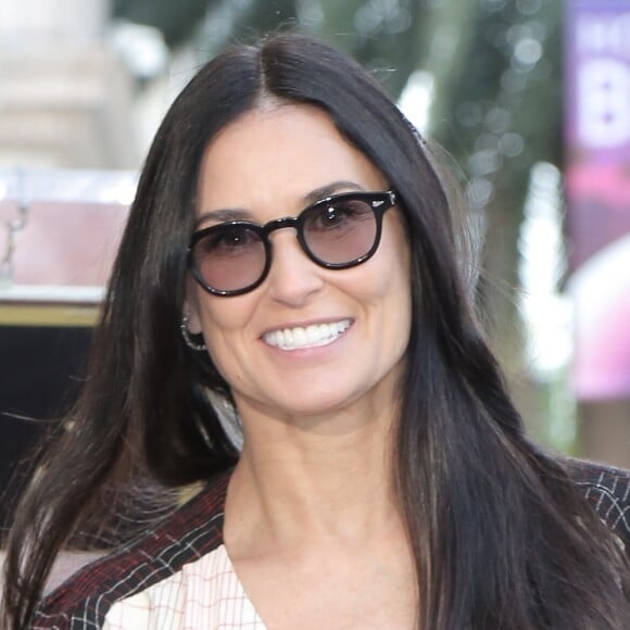 Demi Moore - Lucy Liu reçoit son étoile sur le Walk Of Fame dans le quartier de Hollywood à Los Angeles. Révélée par son rôle dans la série Ally McBeal, elle est également célèbre pour son interprétation du Dr Joan Watson dans la série policière Elementary. Le 1er mai 2019