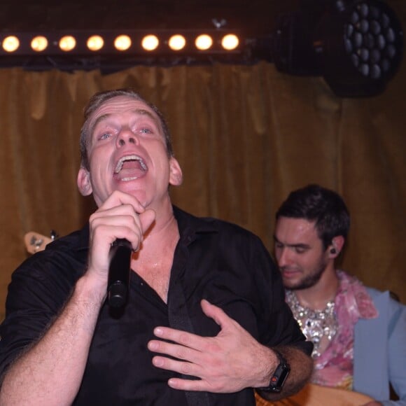 Exclusif - Le chanteur Garou et Louis Bertignac lors de la soirée d'inauguration du club Manko à Paris, France, le 12 septembre 2019. © Rachid Bellak/Bestimage