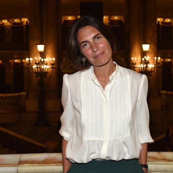 Alessandra Sublet remplace Nikos dans "C'est Canteloup" sur TF1 - Alessandra Sublet - Les célébrités à la première de l'escape game grandeur nature "Inside Opéra" au Palais Garnier à Paris, France, le 4 juin 2018. Le Palais Garnier accueille pour la première fois un concept inédit jamais proposé au public. INSIDE OPERA, un jeu grandeur nature entre escape game et parcours immersif sur les traces du Fantôme de l'Opéra. Le but du jeu ? Tenter de résoudre la malédiction du Fantôme de l'Opéra et le libérer à jamais en déchiffrant une série d'énigmes au sein du Palais Garnier avec la participation des différents comédiens en costume d'époque qui animent ce jeu. © Veeren/Bestimage