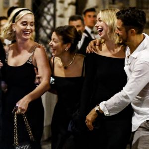 Katy Perry et son fiancé Orlando Bloom au dîner de répérition du mariage de la styliste Misha Nonoo, amie proche de Meghan Markle. A Rome, le 19 septembre 2019.