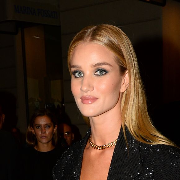 Rosie Huntington-Whiteley - Arrivée des people à l'after-party du défilé Versace Collection Prêt-à-Porter Printemps/Eté 2020 lors de la Fashion Week de Milan, le 20 septembre 2019.