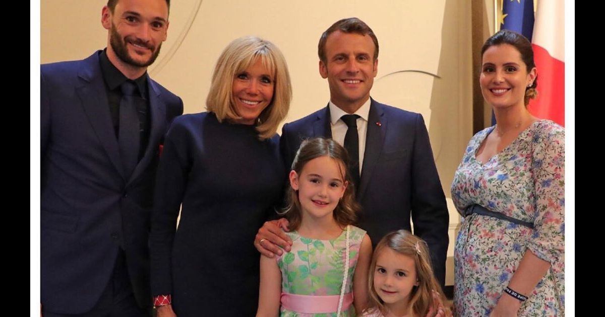 Hugo Lloris Et Sa Femme Marine Ici A L Elysee Avec Le Couple Macron En Juin 2019 Pour La Remise De La Legion D Honneur Au Gardien Apres Le Titre De Champion Du