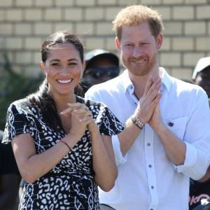 Le prince Harry et Meghan Markle dans le township de Nyanga, en Afrique du Sud, le 23 septembre 2019, lors d'une rencontre avec l'ONG Justice Desk.