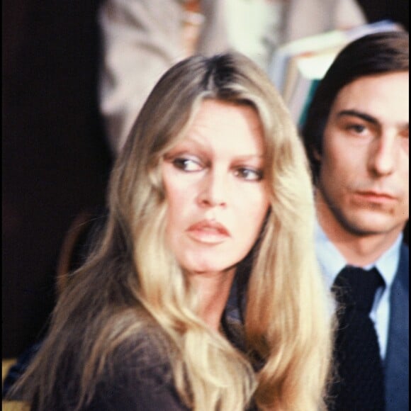 Archives - Brigitte Bardot et Allain Bougrain Dubourg au Parlement européen. Strasbourg, le 25 juillet 1978.