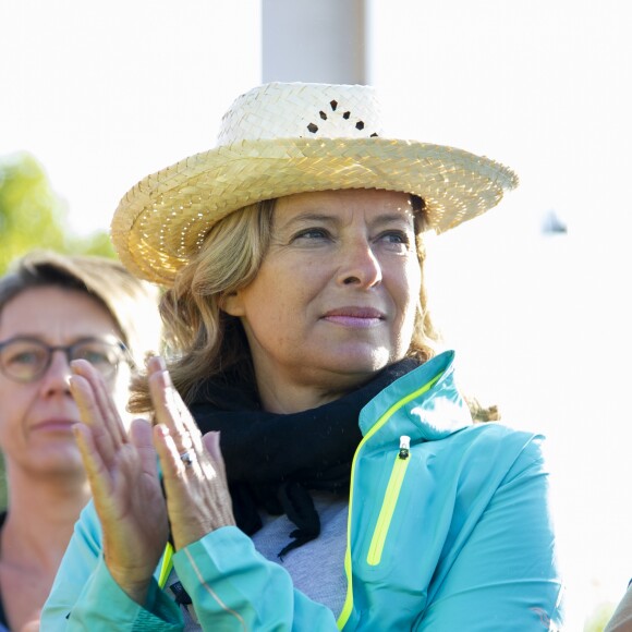 Valérie Trierweiler court avec l'association Dune d'Espoir avec Solenne - 23ème édition de la course "La Parisienne" à Paris le 8 septembre 2019. © Pierre Perusseau/Bestimage