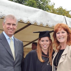 Le prince Andrew et Sarah Ferguson à la remise de diplôme de leur fille Beatrice au Goldsmiths College de Londres, en 2011.