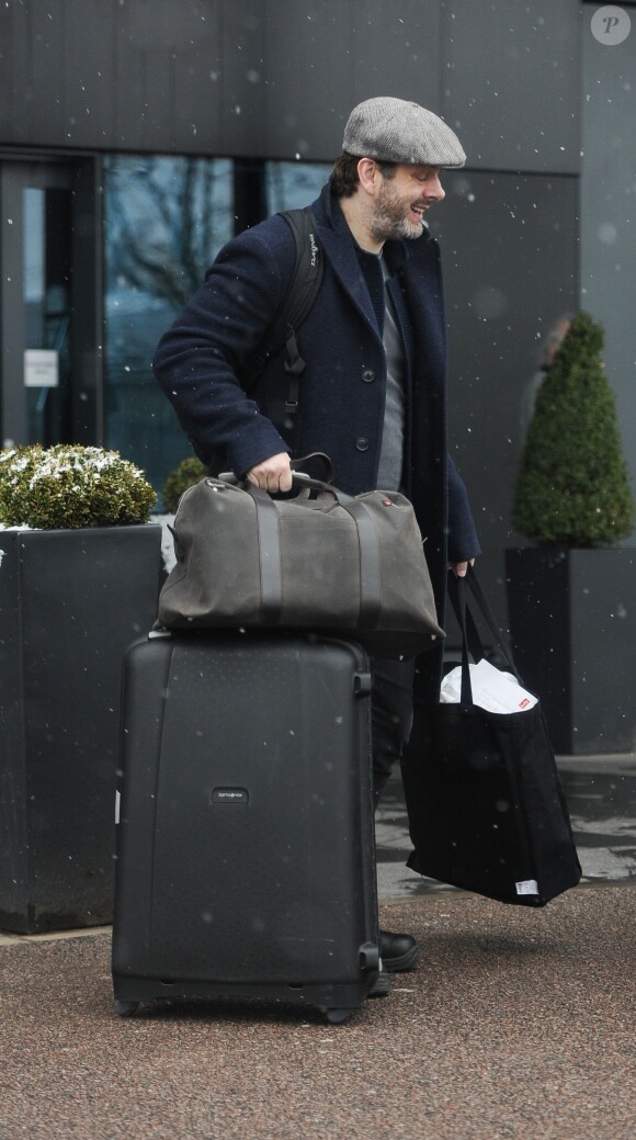 Michael Sheen quitte son hôtel au nord de Londres le 17 mars 2018.