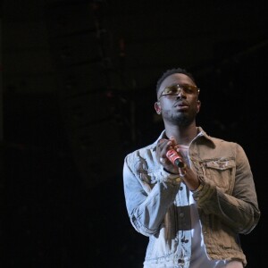 Dadju lors du concert de Maitre Gims au Stade de France à Saint-Denis le 28 septembre 2019. © Giancarlo Gorassini / Bestimage