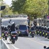Le cortège funéraire de l'ancien président de la République française Jacques Chirac quitte les Invalides après les honneurs funèbres militaires pour rejoindre l'église Saint-Sulpice à Paris le 30 septembre 2019.