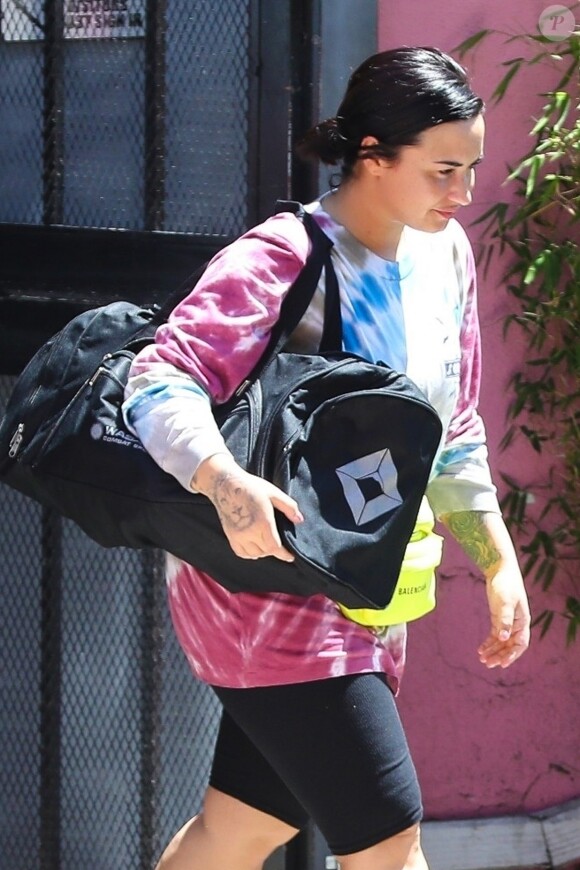 Demi Lovato à la sortie de son cours de gym à Los Angeles, le 17 avril 2019.