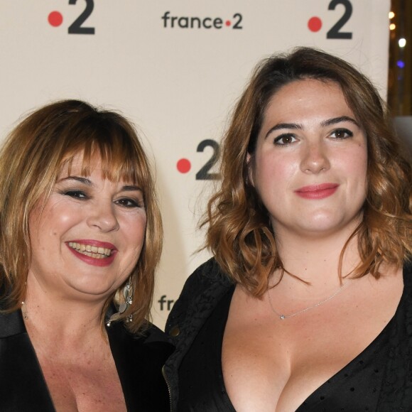 Michèle Bernier et Charlotte Gaccio lors de la 31ème cérémonie des Molières 2019 aux Folies Bergère à Paris, France, le 13 mai 2019. © Coadic Guirec/Bestimage