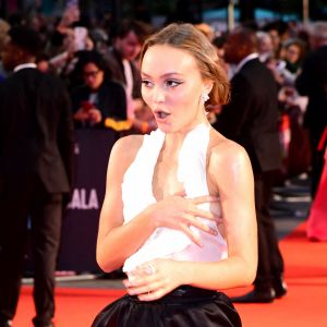 Lily-Rose Depp à l'avant-première du film "Le Roi", au BFI London Film Festival, le 3 octobre 2019.