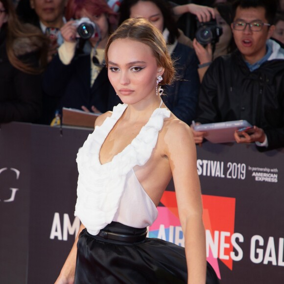Lily-Rose Depp présentait le film "The King" lors du festival du film de Londres (BFI LFF) à l'Odeon Luxe le 3 octobre 2019.