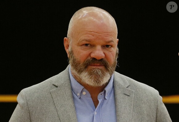 Exclusif - Le chef Philippe Etchebest fait le tour du salon "Exp'Hotel" à Bordeaux le 20 novembre 2017. Il animera de nombreux ateliers, conférences et cours de cuisines en public. Une douzaine de concours également récompenseront les meilleurs chefs et les espoirs de la restauration. Le concours le plus original est cette année sur le thème " La tête de cochon dans tous ses états". © Patrick Bernard/ Bestimage