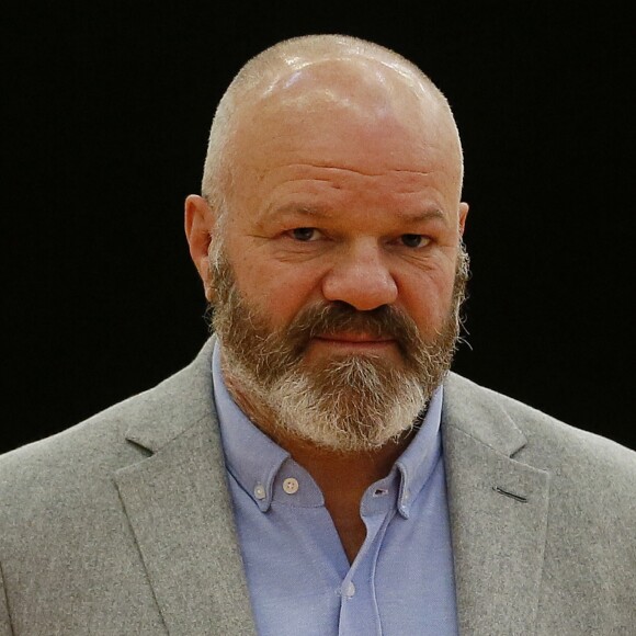 Exclusif - Le chef Philippe Etchebest fait le tour du salon "Exp'Hotel" à Bordeaux le 20 novembre 2017. Il animera de nombreux ateliers, conférences et cours de cuisines en public. Une douzaine de concours également récompenseront les meilleurs chefs et les espoirs de la restauration. Le concours le plus original est cette année sur le thème " La tête de cochon dans tous ses états". © Patrick Bernard/ Bestimage