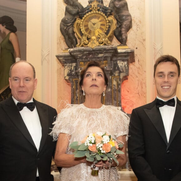 Camille Gottlieb, le prince Albert II de Monaco, la princesse Caroline de Hanovre, Louis Ducruet et sa femme Marie Ducruet - Photocall de la soirée Secret Games 2019 au Casino de Monte-Carlo à Monaco, le 5 octobre 2019. © Olivier Huitel / Pool Monaco / Bestimage