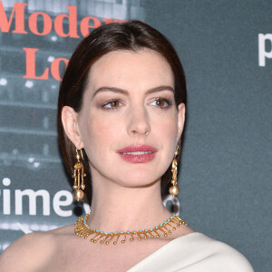 Anne Hathaway (enceinte) à la soirée Museum of Modern Love à New York, le 10 octobre 2019.