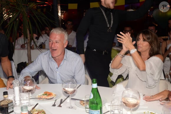 Didier Deschamps fête sa victoire avec sa femme Claude, Nagui et sa femme Mélanie Page et des amis à la Gioia et au VIP Room à Saint-Tropez, le 21 juillet 2018. © Rachid Bellak/Bestimage