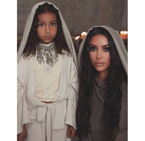 Kim Kardashian, baptisée en Arménie au côté de sa fille North. Le 10 octobre 2019 sur Instagram.