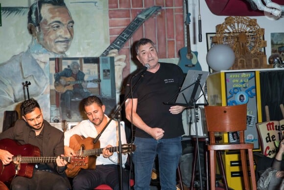 Exclusif - Jean Marie Bigard - Fête d'anniversaire de Caroline Barclay à La Chope des Puces à Saint-Ouen, Paris. Le 7 octobre 2019 © Cyril Moreau / Bestimage