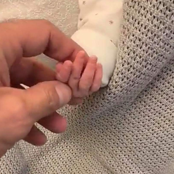 Nabilla a donné naissance à Milann le 11 octobre 2019.
