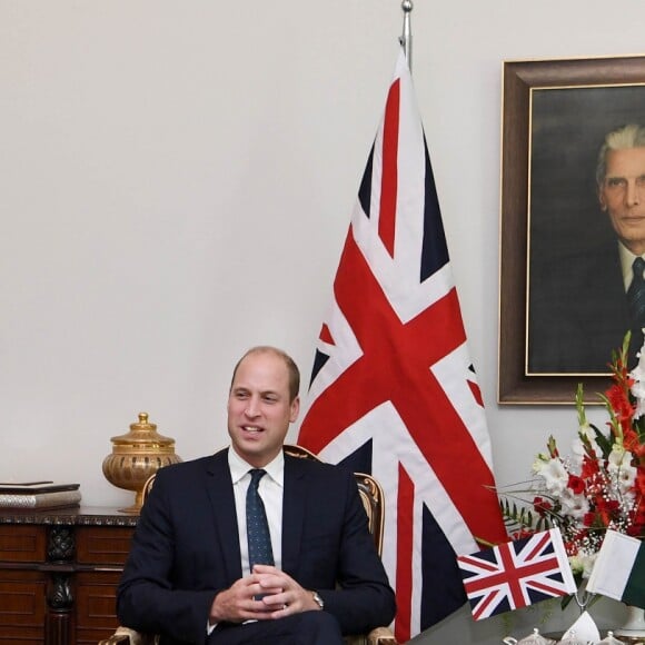 Catherine Kate Middleton, duchesse de Cambridge, le prince William, duc de Cambridge, Imran Khan, premier ministre du Pakistan - Le duc et la duchesse de Cambridge lors d'une visite chez le premier ministre du Pakistan à Islamabad le 15 octobre 2019.