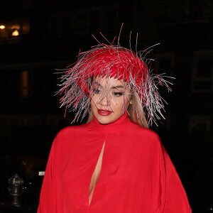 Rita Ora à la sortie de la soirée "Cartier London Celebration" au Chiltern Firehouse à Londres, le 21 octobre 2019.