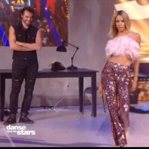 Le look très poilu et pailleté de Shy'm dans l'émission "Danse avec les stars 2019" sur TF1. Le 28 septembre 2019.