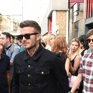 David Beckham et son fils Romeo lors d'une sortie père fils à Milan le 19 juin 2019.