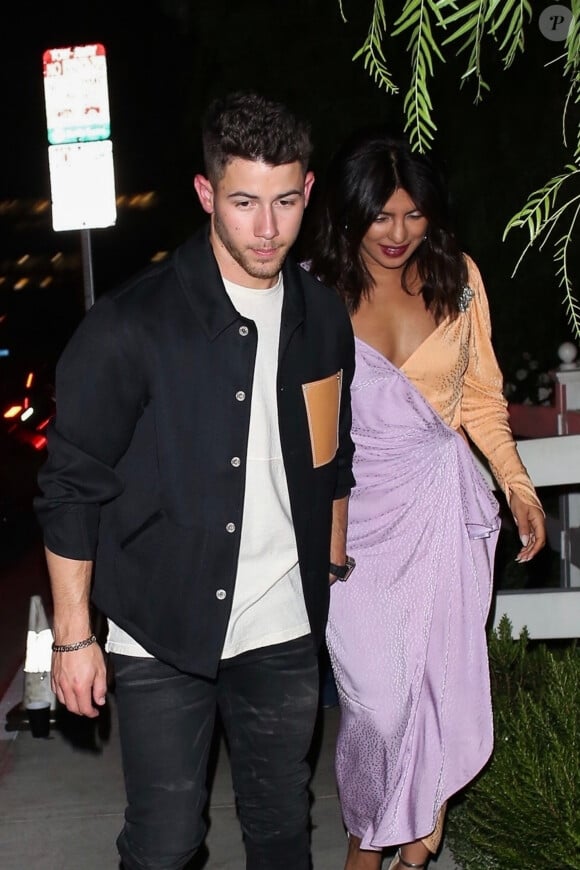 Exclusif - Nick Jonas et sa femme Priyanka Chopra quittent un évènement privé au restaurant San Vicente Bungalows à West Hollywood, le 14 octobre 2019. 14/10/2019 - Los Angeles