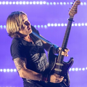 Keith Urban donne un concert lors du "LakeShake Country Music Festival" à Chicago, le 22 juin 2019. Le mari de N. Kidman avait reçu le 7 avril dernier le prix d'artiste de l'année lors de la 54e cérémonie des "Academy of Country Music Awards". Chicago, le 23 juin 2019.