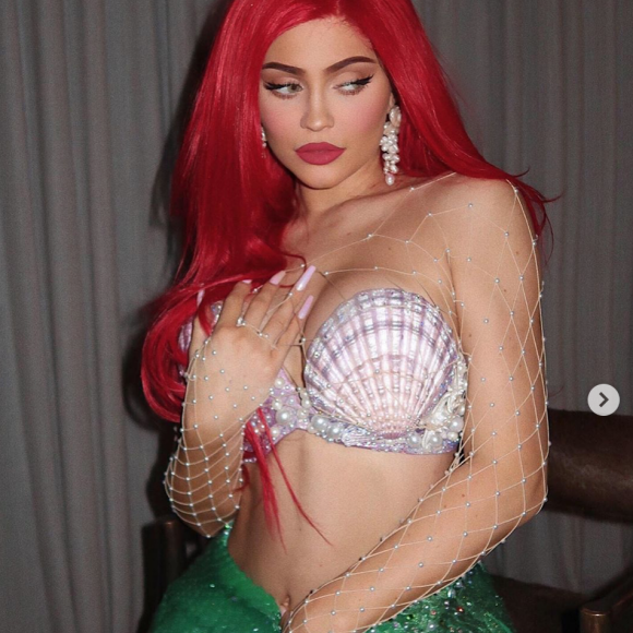 Kylie Jenner déguisée en Ariel, héroïne du dessin-animé La Petite Sirène, pour Halloween. Octobre 2019.