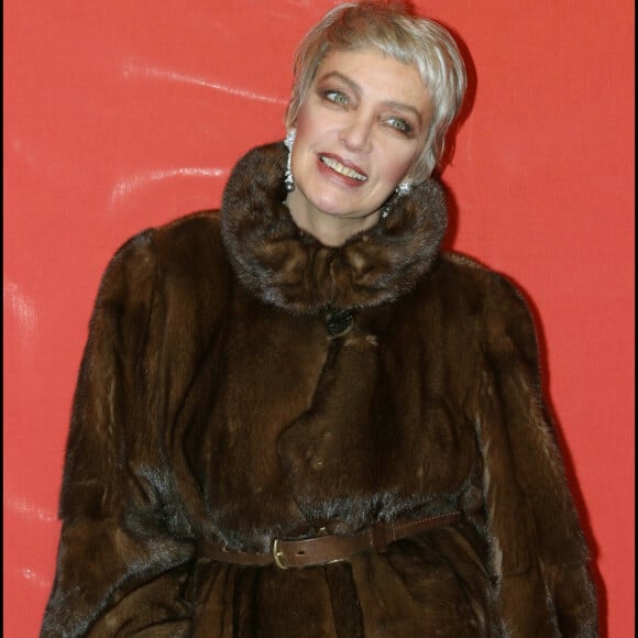 Marie Laforêt - Les étoiles du cirque de Moscou sur glace au Cirque Phénix. Paris. Le 29 novembre 2004.