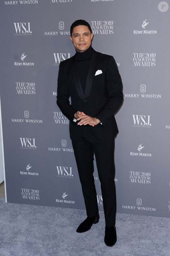 Trevor Noah assiste à la 9ème soirée annuelle WSJ Innovators Awards au musée d'Art Moderne à New York, le 6 novembre 2019.