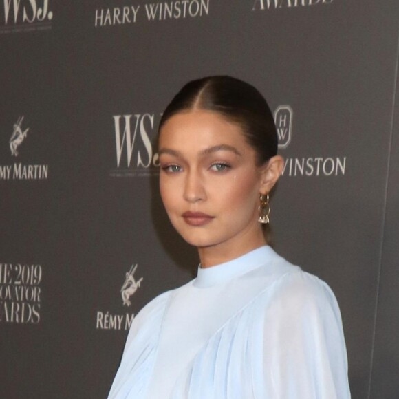 Gigi Hadid assiste à la 9ème soirée annuelle WSJ Innovators Awards au musée d'Art Moderne à New York, le 6 novembre 2019.