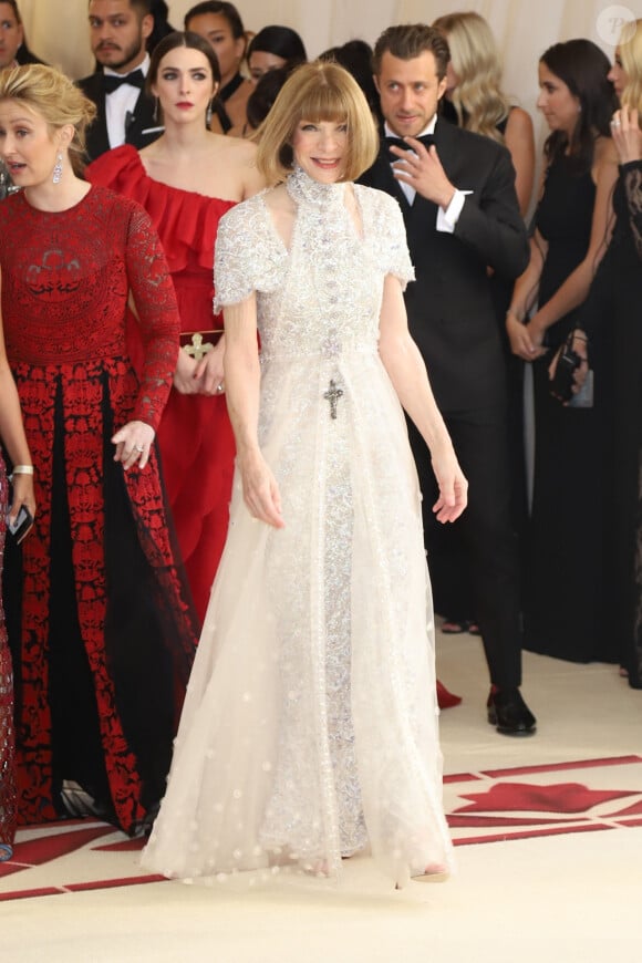 Anna Wintour au Met Gala 2018, vernissage de l'exposition 'Heavenly Bodies: Fashion and the Catholic Imagination' à New York, le 7 mai 2018.