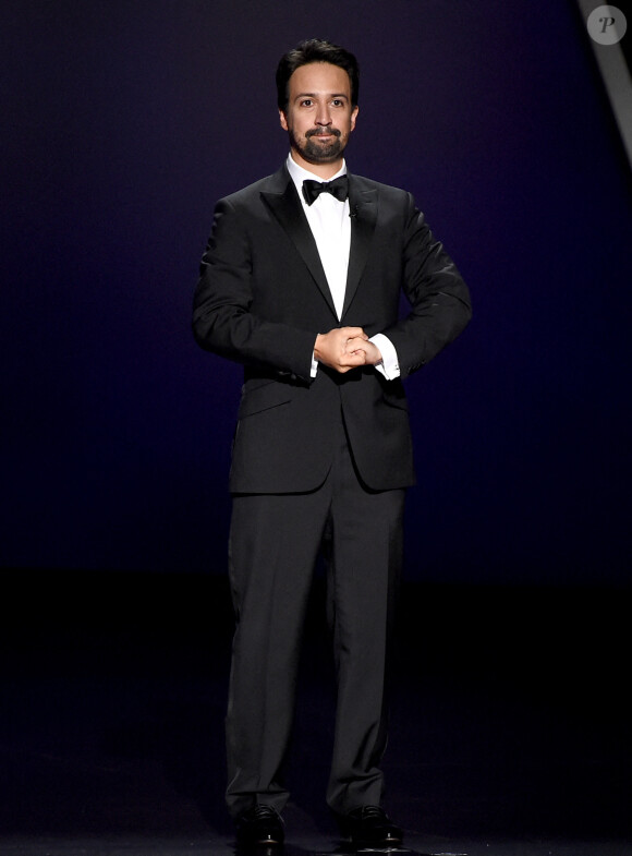 Lin-Manuel Miranda a présenté les 71e Emmy Awards à Los Angeles. Le 22 septembre 2019.