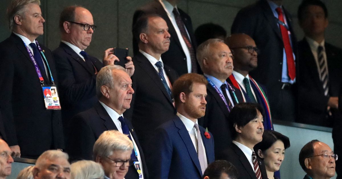 Le prince Harry en peine : le prince Albert l'a conseillé en secret - Pure People