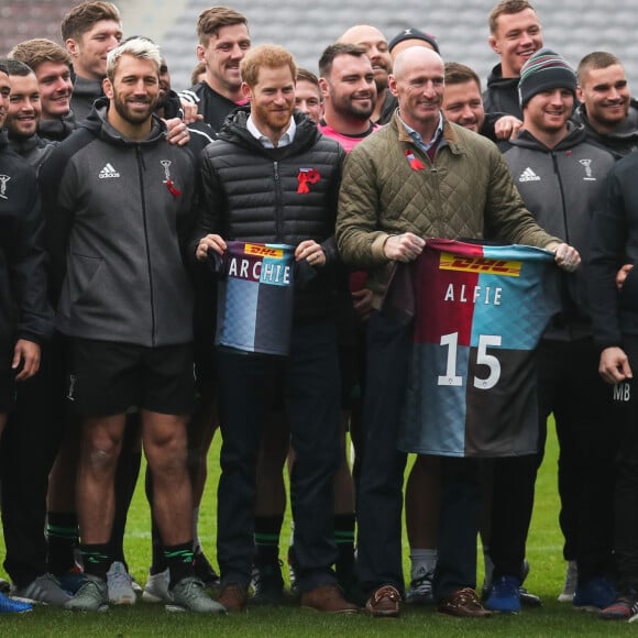 Le prince Harry, duc de Sussex, assiste à la nomination de Gareth Thomas comme membre de la nouvelle Commission HIV du "Terrence Higgins Trust" au stade "The Stoop" à Twickenham, le 8 novembre 2019.