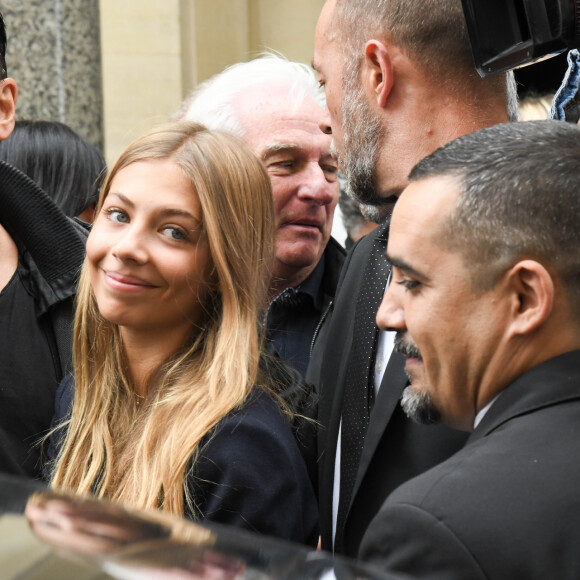 Jean-Paul Belmondo et sa fille Stella - Obsèques de Charles Gérard en la cathédrale arménienne Saint-Jean-Baptiste de Paris le 25 septembre 2019.