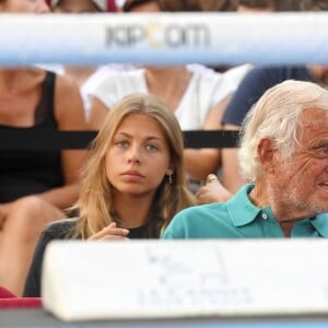 Exclusif - Jean-Paul Belmondo et sa fille Stella - Gala de boxe "No Limit Episode IX" organisé par B. Asloum (ancien champion du monde de boxe) en plein air au théâtre Tivol au Cannet le 18 juillet 2019. © Bruno Bebert/Bestimage